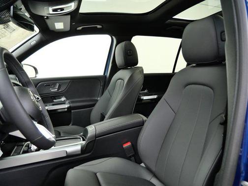 2025 Mercedes-Benz GLB 250 4MATIC