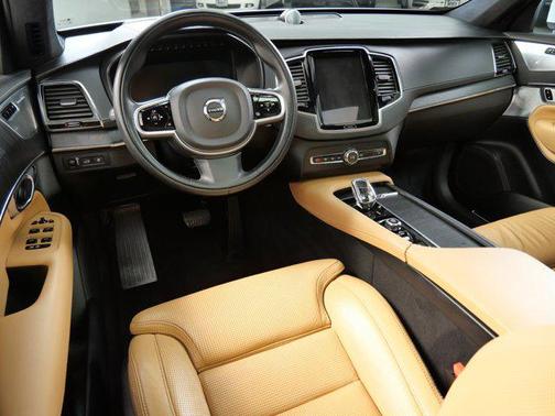 2021 Volvo XC90 Recharge Plug-In Hybrid T8 Inscription 7 Passenger
