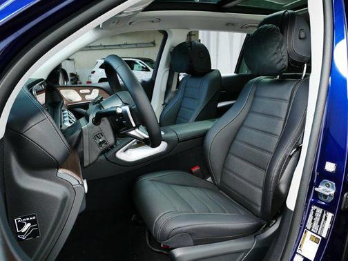 2026 Mercedes-Benz GLS 450 4MATIC