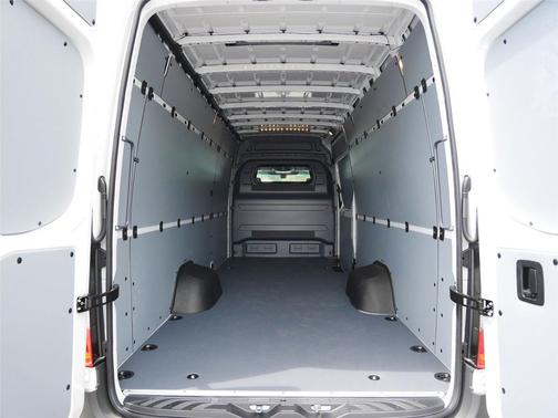 2025 Mercedes-Benz Sprinter 3500 High Roof