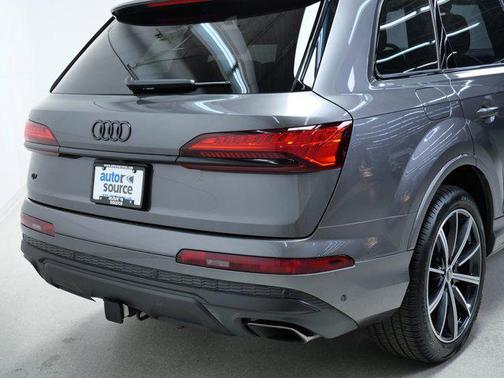 2025 Audi Q7 45 Premium Plus