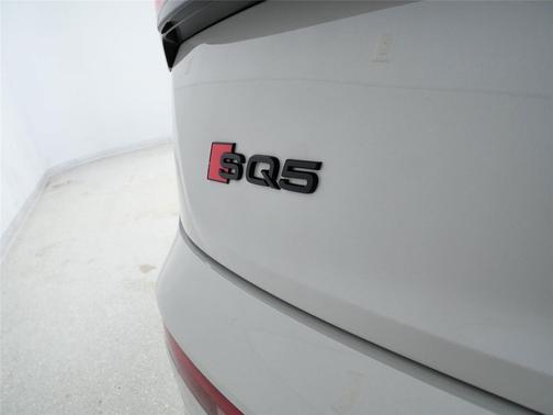 2023 Audi SQ5 3.0T Premium Plus