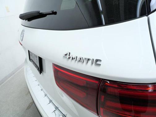 2025 Mercedes-Benz GLB 250 4MATIC