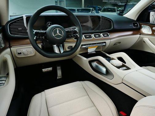 2026 Mercedes-Benz GLS 450 4MATIC