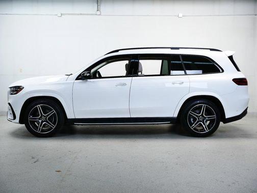 2026 Mercedes-Benz GLS 450 4MATIC
