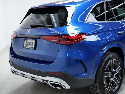 2025 Mercedes-Benz GLC 350e Base