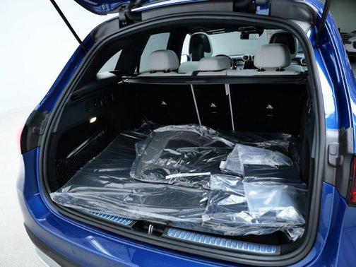 2025 Mercedes-Benz GLC 350e Base