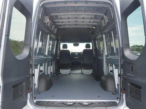 2025 Mercedes-Benz Sprinter 2500 Standard Roof