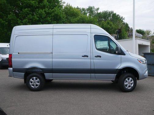 2025 Mercedes-Benz Sprinter 2500 Standard Roof