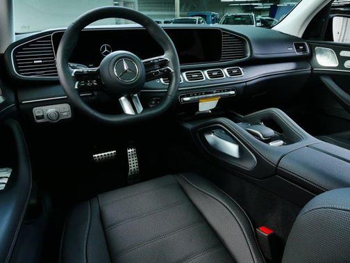 2026 Mercedes-Benz GLS 450 4MATIC
