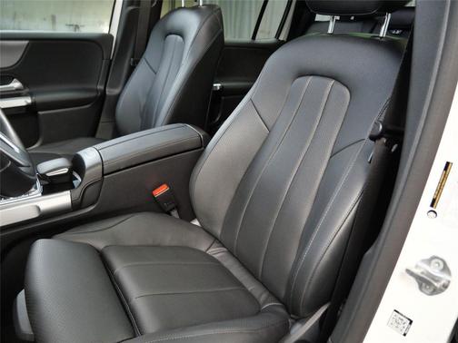 2022 Mercedes-Benz EQB 300 4MATIC