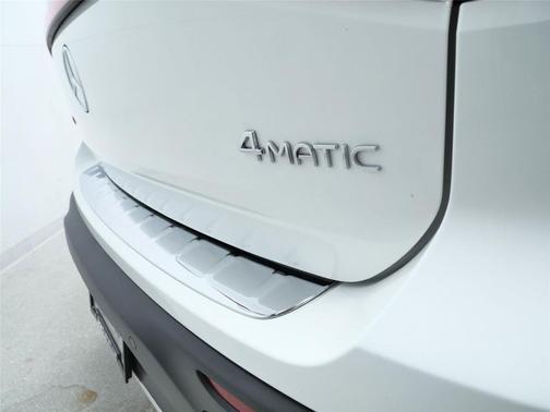 2022 Mercedes-Benz EQB 300 4MATIC