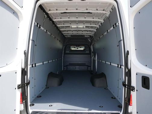 2025 Mercedes-Benz Sprinter 3500 High Roof