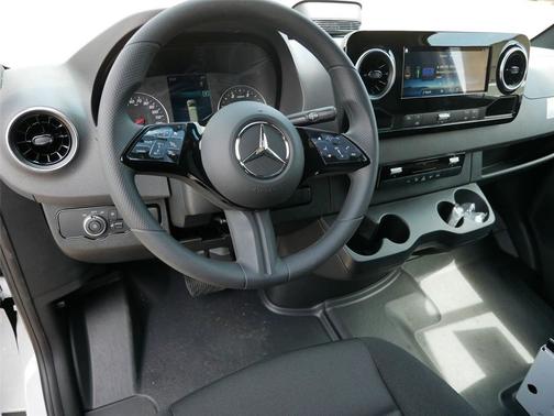 2025 Mercedes-Benz Sprinter 3500 High Roof