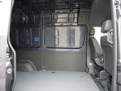 2025 Mercedes-Benz Sprinter 2500 Standard Roof