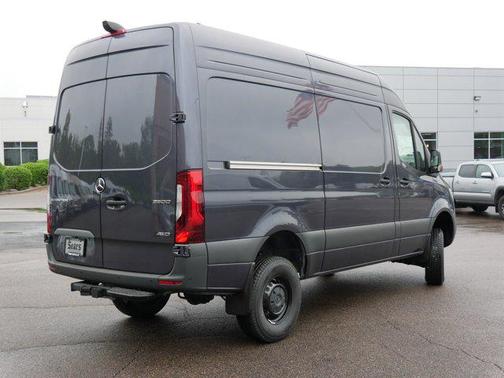 2025 Mercedes-Benz Sprinter 2500 Standard Roof