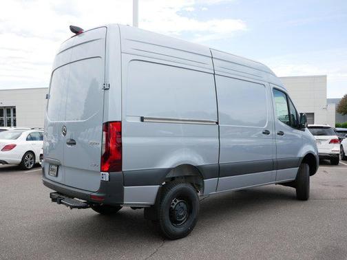 2025 Mercedes-Benz Sprinter 2500 Standard Roof