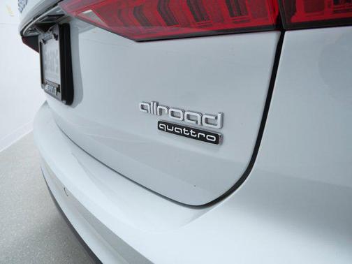 Glacier White Metallic 2025 Audi A6 55 Premium Plus