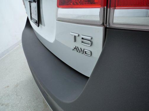 2016 Volvo XC70 T5 Platinum