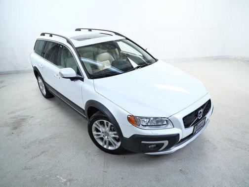 2016 Volvo XC70 T5 Platinum