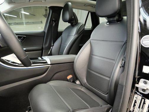 2025 Mercedes-Benz GLC 350e Base