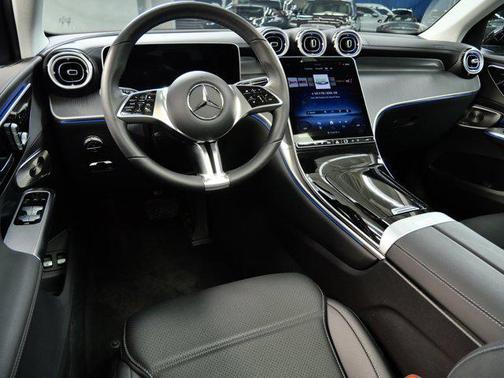 2025 Mercedes-Benz GLC 350e Base