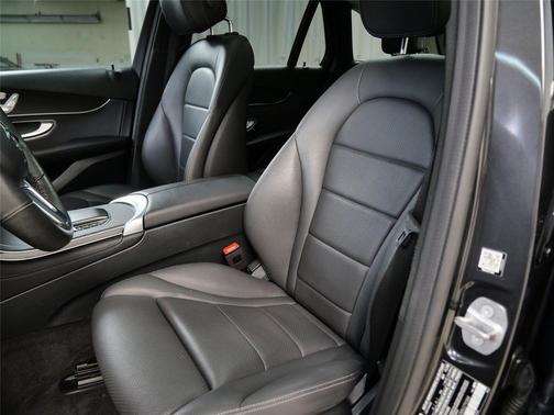 2021 Mercedes-Benz GLC 300 4MATIC