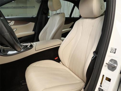 2017 Mercedes-Benz E-Class 4MATIC