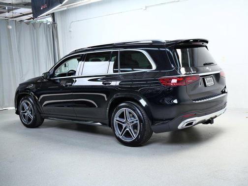 2025 Mercedes-Benz GLS 450 4MATIC