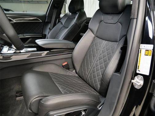 2023 Audi S8 4.0T