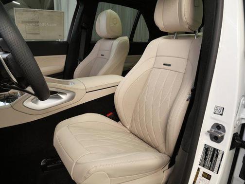 MANUFAKTUR Moonlight White Metallic 2026 Mercedes-Benz AMG GLE 63 S 4MATIC+