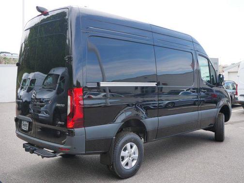 2025 Mercedes-Benz Sprinter 2500 Standard Roof