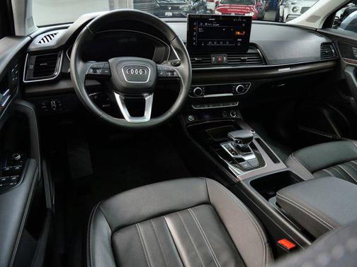 2022 Audi Q5 45 S line Premium Plus