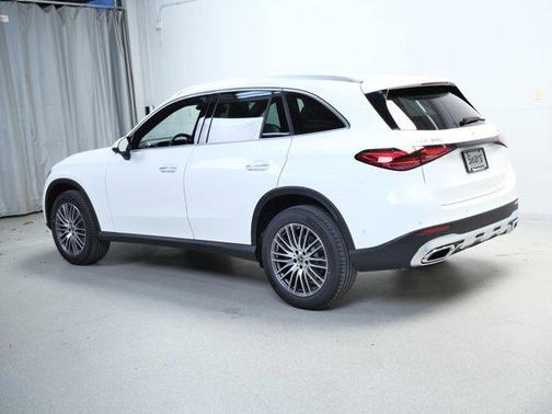 2026 Mercedes-Benz GLC 300 4MATIC