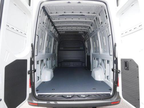2025 Mercedes-Benz Sprinter 2500 High Roof