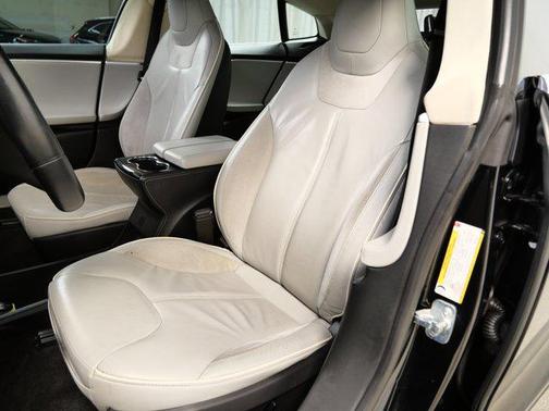 2013 Tesla Model S Base