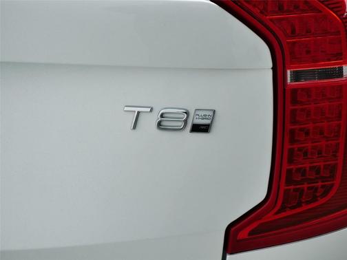 2025 Volvo XC90 Plug-In Hybrid T8 Ultra 7-Seater