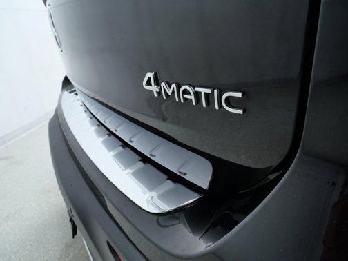 2024 Mercedes-Benz EQB 300 4MATIC