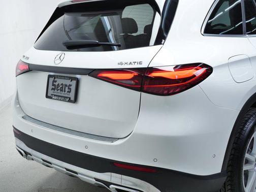 2025 Mercedes-Benz GLC 300 4MATIC