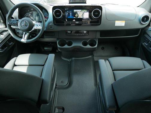 2025 Mercedes-Benz Sprinter 2500 High Roof