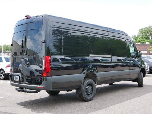 2025 Mercedes-Benz Sprinter 2500 High Roof