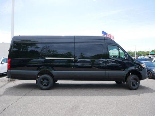 2025 Mercedes-Benz Sprinter 2500 High Roof