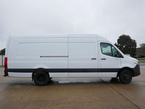 2025 Mercedes-Benz Sprinter 3500 High Roof