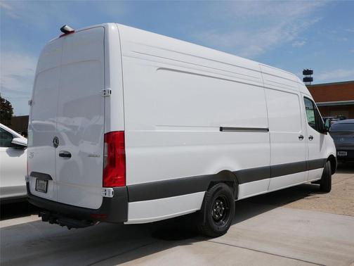 2025 Mercedes-Benz Sprinter 3500 High Roof