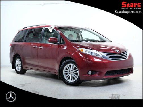 2014 Toyota Sienna XLE