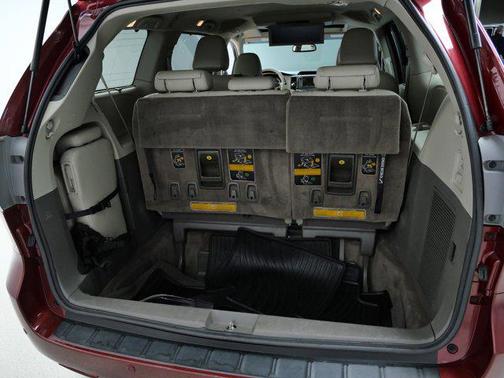2014 Toyota Sienna XLE