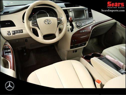 2014 Toyota Sienna XLE