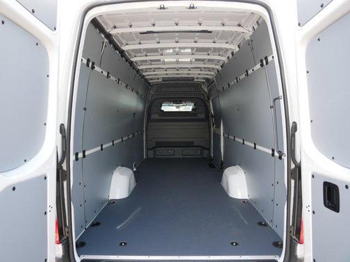 2025 Mercedes-Benz Sprinter 2500 High Roof