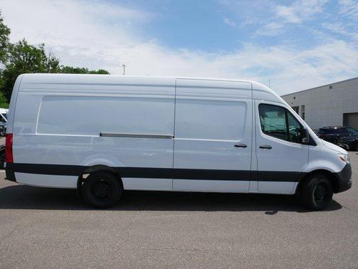 2025 Mercedes-Benz Sprinter 2500 High Roof
