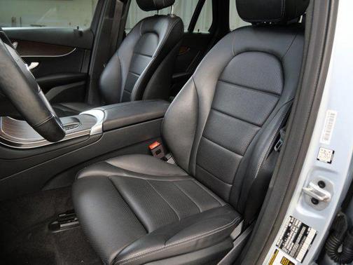 2021 Mercedes-Benz GLC 300 4MATIC